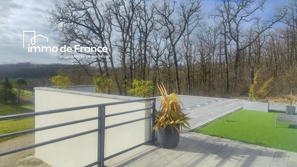 Maison  contemporaine 111 m²  3 chambres, garage + sous sol de 125 m², piscine, terrain de 1296 m²