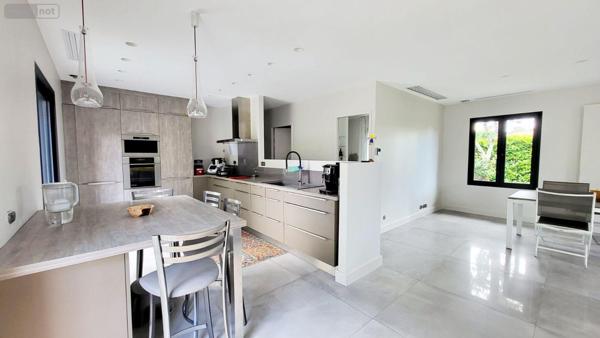 Maison à vendre à Martignas-sur-Jalle en Gironde (33127), ref : 33186/78