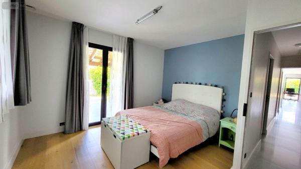 Maison à vendre à Martignas-sur-Jalle en Gironde (33127), ref : 33186/78