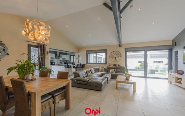 Maison à vendre    6 pièces •  Marsilly