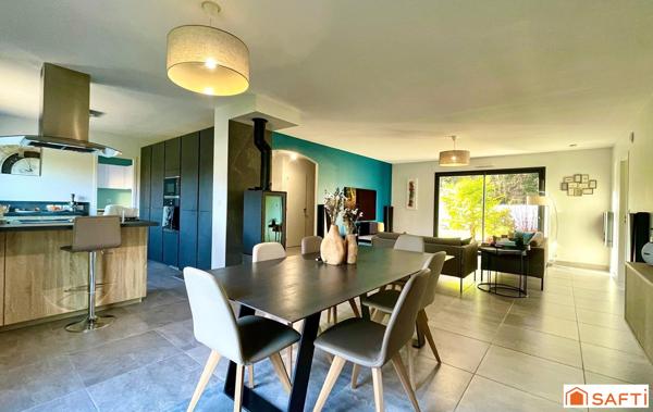 Maison d’architecte RT 2012. 4 chambres sur 1450m2