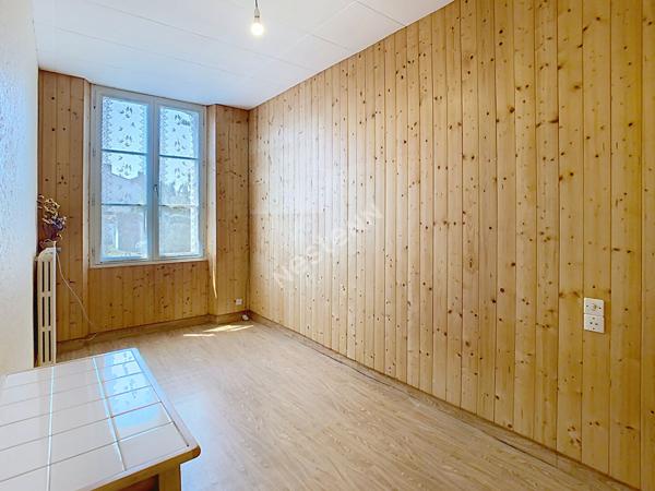 Maison style bourgeoise et division de terrain possible à vendre sur la commune de Gesté