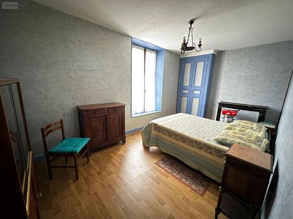 Maison rurale à vendre à Villeneuve-sur-Yonne dans l'Yonne (89500), ref : 89062-2