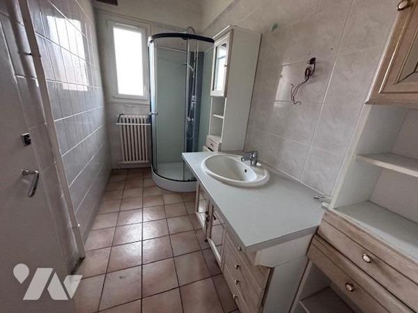 St Just, Maison T6 119m² bord de Loire