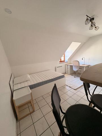 A LOUER - STUDIO MEUBLE - SECTEUR ST BENIGNE/BOSSUET
