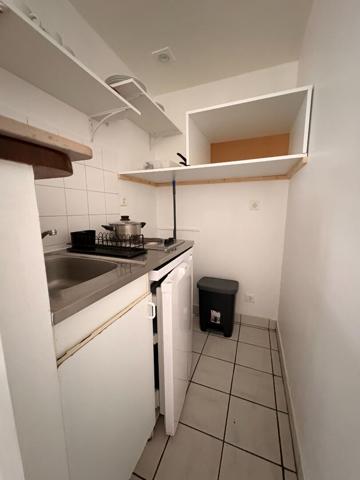 A LOUER - STUDIO MEUBLE - SECTEUR ST BENIGNE/BOSSUET