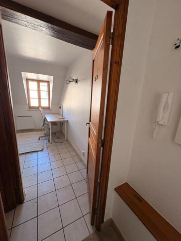 A LOUER - STUDIO MEUBLE - SECTEUR ST BENIGNE/BOSSUET