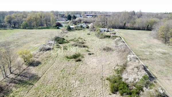 Terrain de loisirs de 9 040 m²