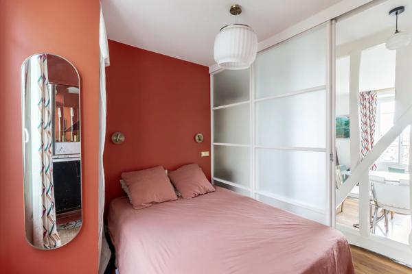 Appartement Paris 18 e - HAUT MONTMARTRE / RUE BERTHE