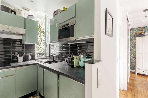 Appartement Paris 18 e - HAUT MONTMARTRE / RUE BERTHE