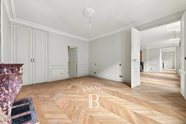 Paris 8ème, Appartement 4 Chambres -  203 m² à vendre