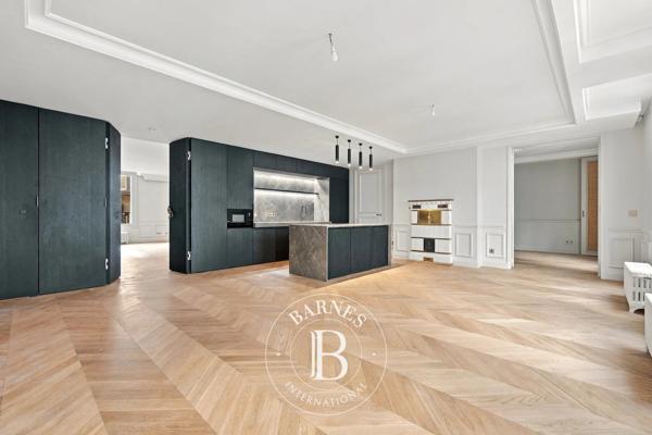 Paris 8ème, Appartement 4 Chambres -  203 m² à vendre