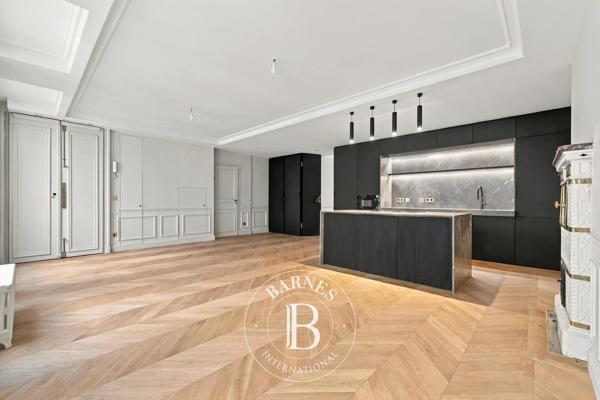 Paris 8ème, Appartement 4 Chambres -  203 m² à vendre