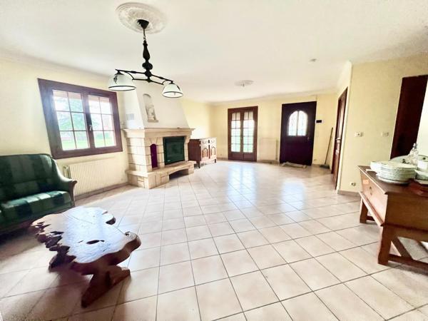 Maison de plain-pied – 95 m² –  sous sol complet - Parcelle d’environ 800 m²