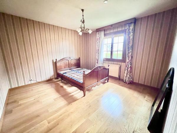 Maison de plain-pied – 95 m² –  sous sol complet - Parcelle d’environ 800 m²