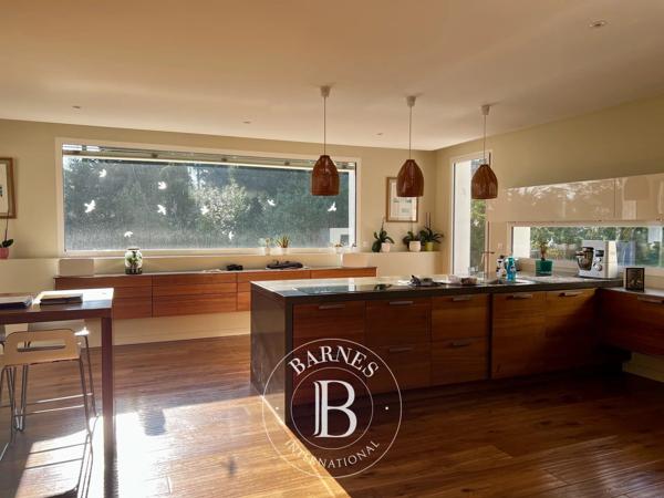 Mâcon, Maison 5 Chambres -  291 m² à vendre