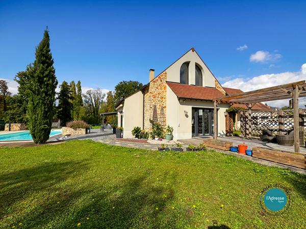 Maison récente Mennecy Centre piscine