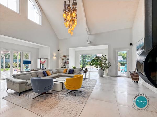 Maison récente Mennecy Centre piscine