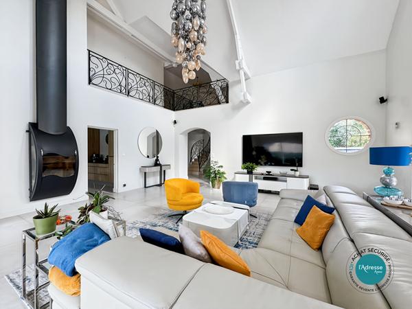 Maison récente Mennecy Centre piscine