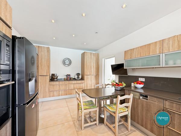 Maison récente Mennecy Centre piscine