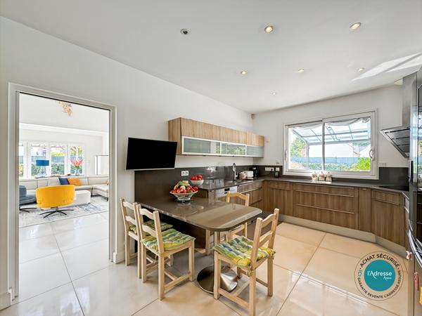 Maison récente Mennecy Centre piscine