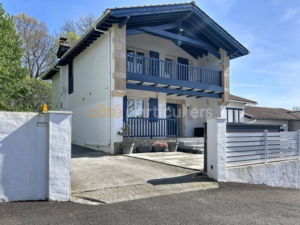 Vente Maison150 m² - 6 Pièces - URRUGNE (64122)
