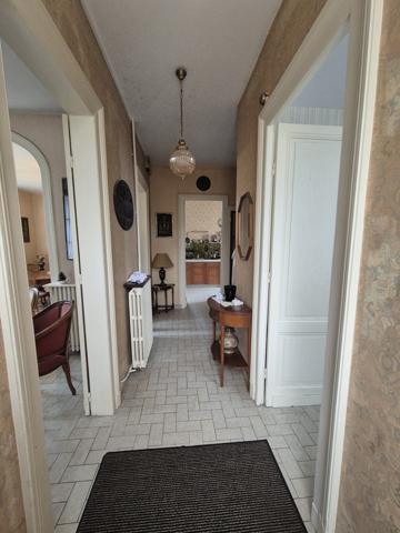 Maison 12 pièce(s) 8 chambre(s) 202.59 m²