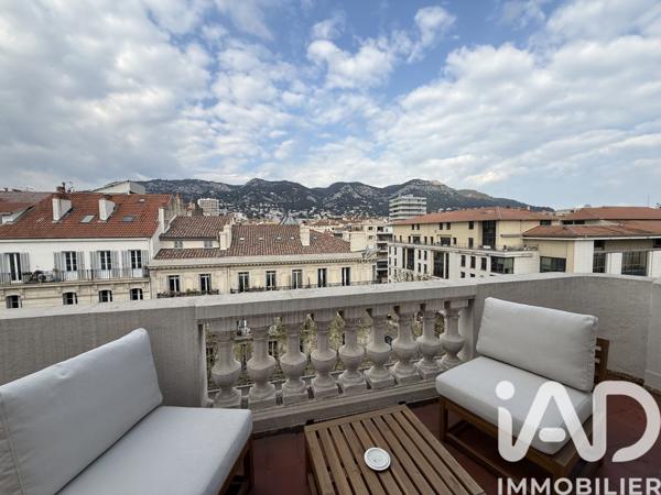 Location appartement 3 pièces 80 m² Toulon