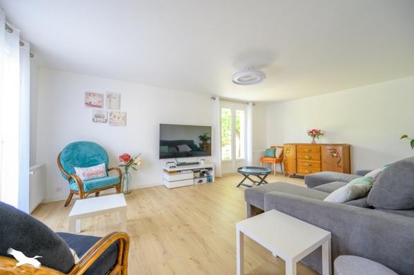 Maison à vendre |  Nieul-sur-Mer |  11 pièces | 243 m²