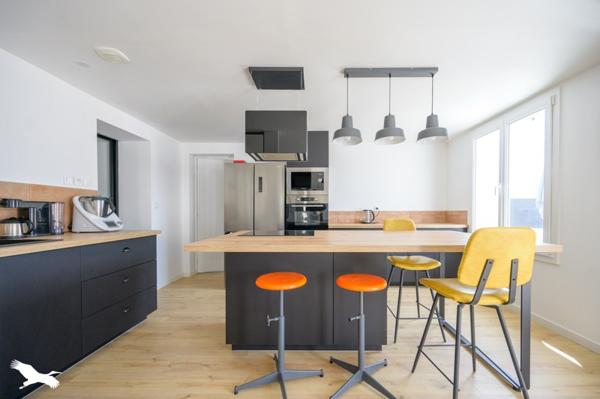 Maison à vendre |  Nieul-sur-Mer |  11 pièces | 243 m²