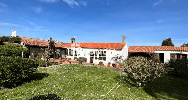 À vendre Maison 5 pièces 162.5 m² - La Guérinière 85680