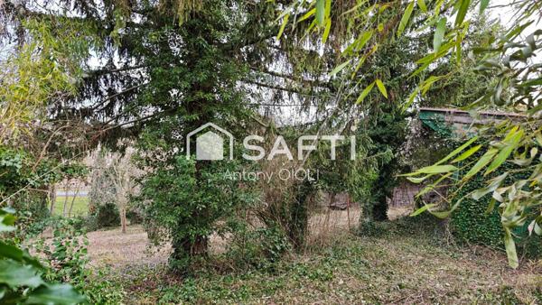 Proche gare de Sens terrain constructible de 1 340m