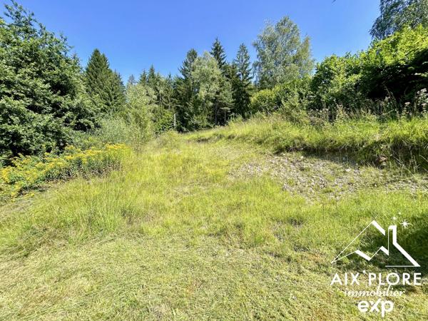 Terrain de 1541 m² dont 800 m² constructibles