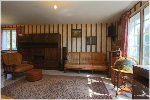 Maison T5 de 105m² sur 447m² de terrain - Mercin-et-Vaux