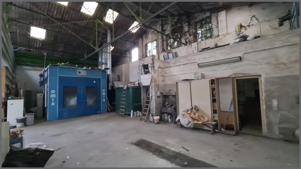 Local Commercial à BRESSUIRE, 79300 - 3 pièces 719m²