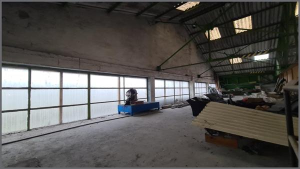 Local Commercial à BRESSUIRE, 79300 - 3 pièces 719m²