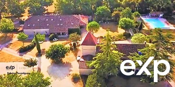 Propriété rare de 8,5 ha avec vue dominante, gîtes, sans contrainte d’exploitation