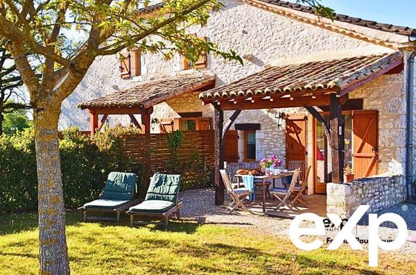 Propriété rare de 8,5 ha avec vue dominante, gîtes, sans contrainte d’exploitation