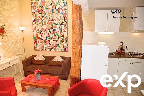 Propriété rare de 8,5 ha avec vue dominante, gîtes, sans contrainte d’exploitation