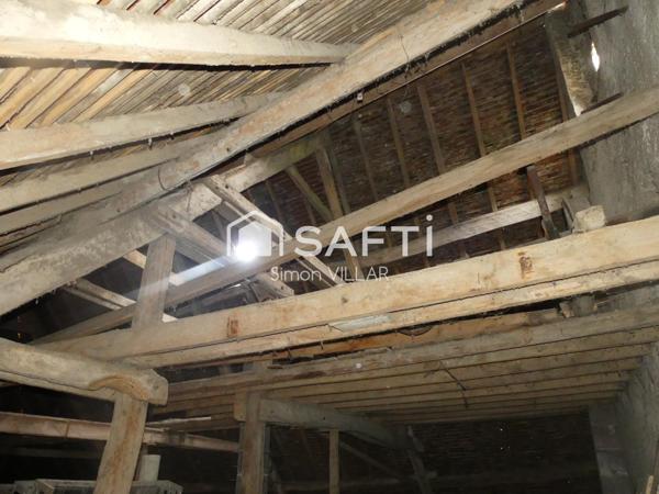 Immeuble avec gros potentiel centre ville Corps