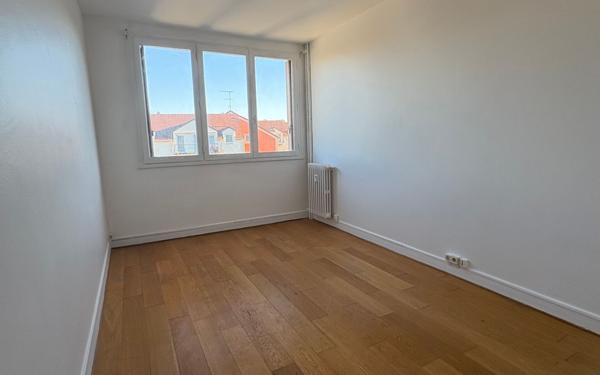 Appartement à vendre    2 pièces • 48,64 m2 Brunoy
