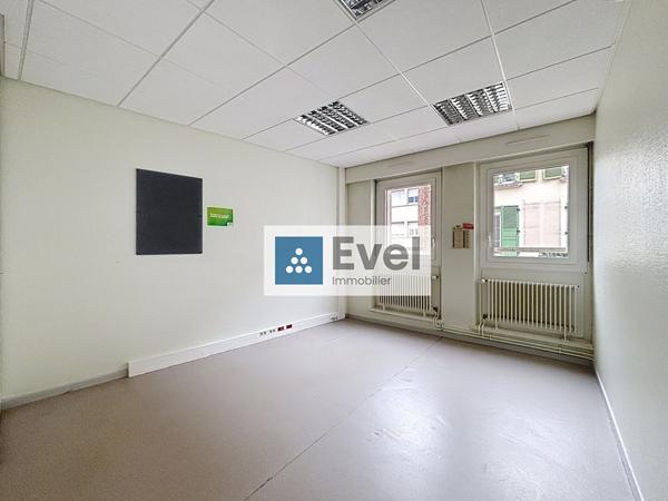 À VENDRE ? Ensemble immobilier de bureaux ? Centre-ville de Saint-Avold