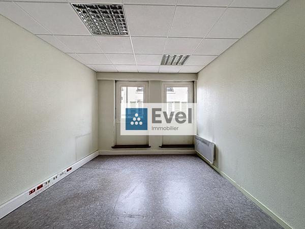 À VENDRE ? Ensemble immobilier de bureaux ? Centre-ville de Saint-Avold