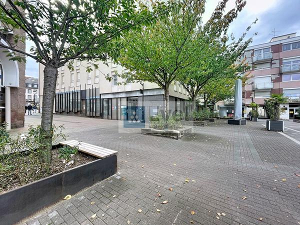 À VENDRE ? Ensemble immobilier de bureaux ? Centre-ville de Saint-Avold