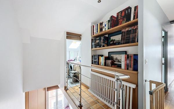 Appartement à vendre    3 pièces • 82 m2 Suresnes