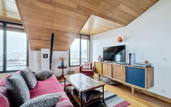 Appartement à vendre    3 pièces • 82 m2 Suresnes