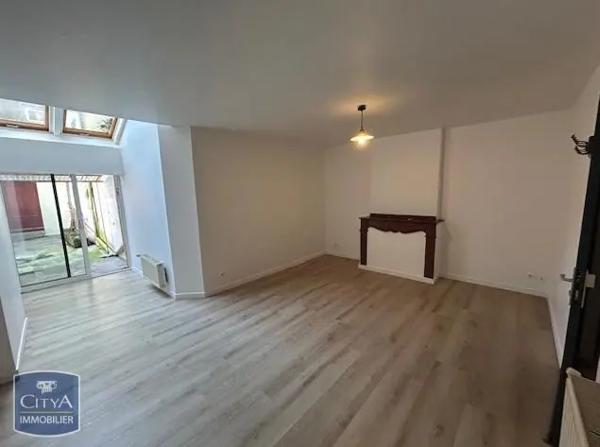 Appartement à louer 2 pièces 52.37m²