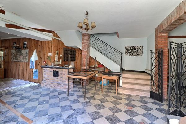 Immeuble Latronquiere 831 m2