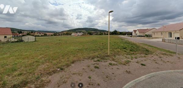 9 Lots du lotissement Chaume Quantin d'une superficie variant de 902 à 1 231 m2.