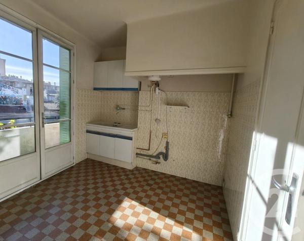 Appartement F3 à vendre  3 pièces - 66,19 m 2   MARSEILLE  - 13004
